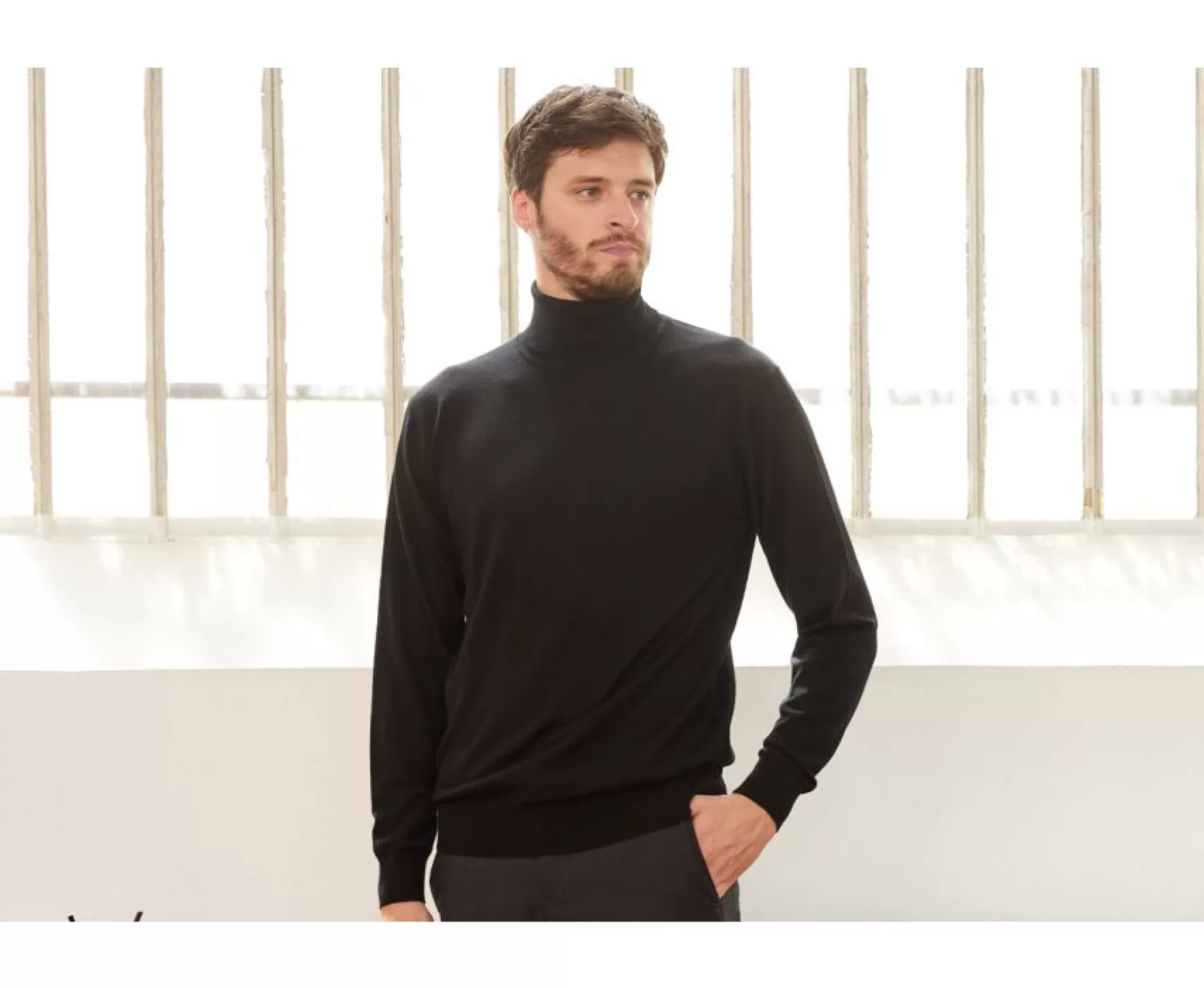 Bexley | Black Wool Roll-Neck Jumper - Emerinos | Blackblack With Black Waistband