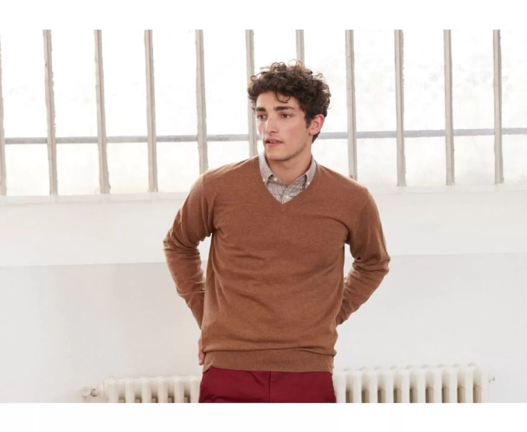 Bexley | V-Neck Wool Jumper - Elian | Melange Hazelnut