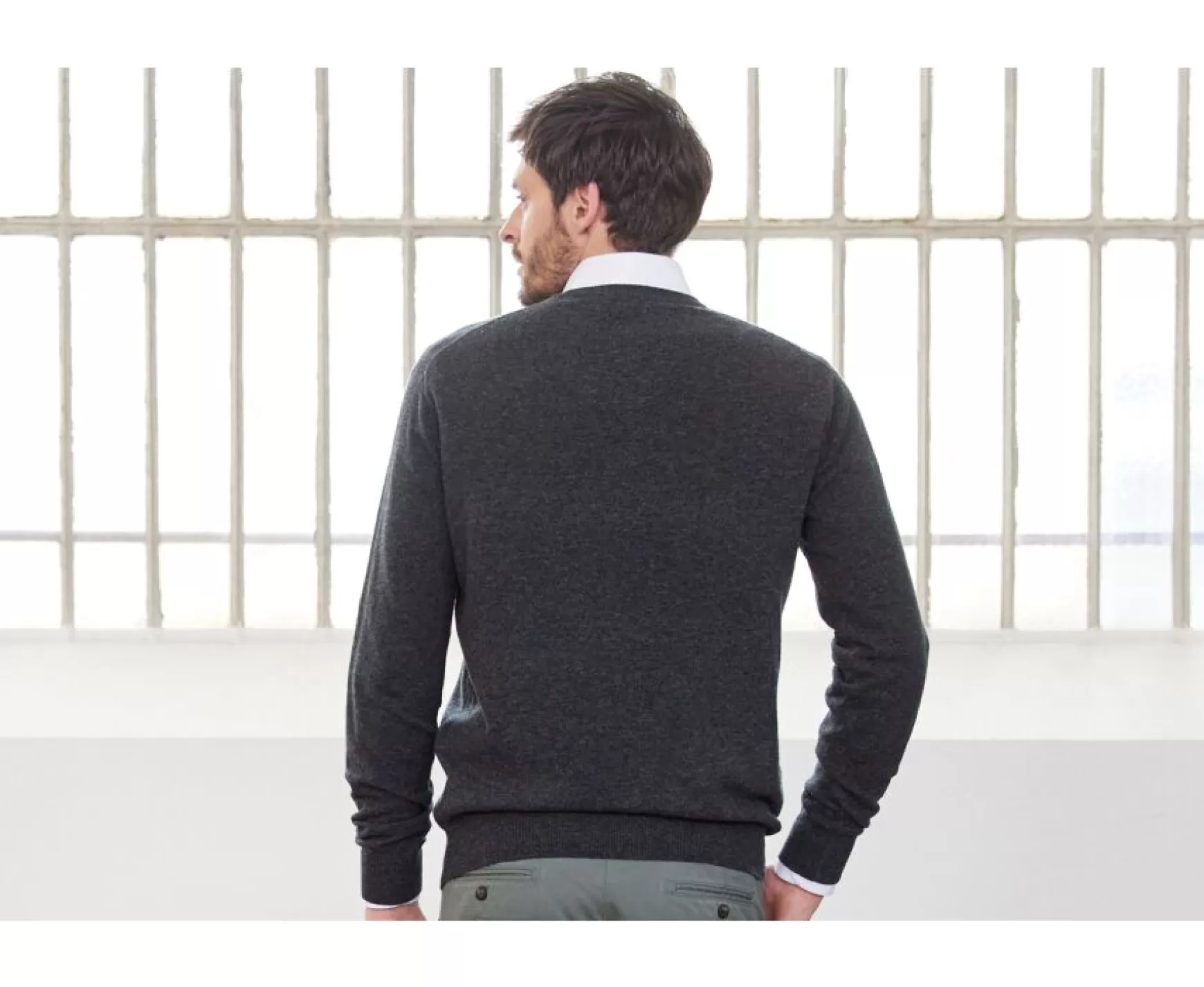 Bexley | V-Neck Wool Jumper Elian Grey Anthracite